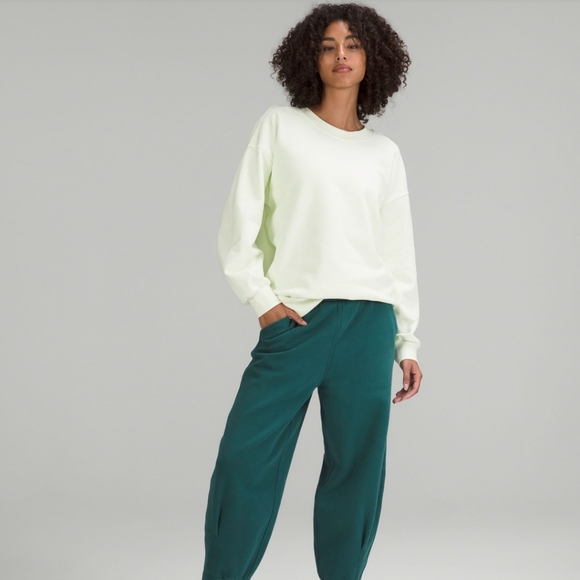 lululemon athletica Sweaters - Oversized lululemon crew sweater